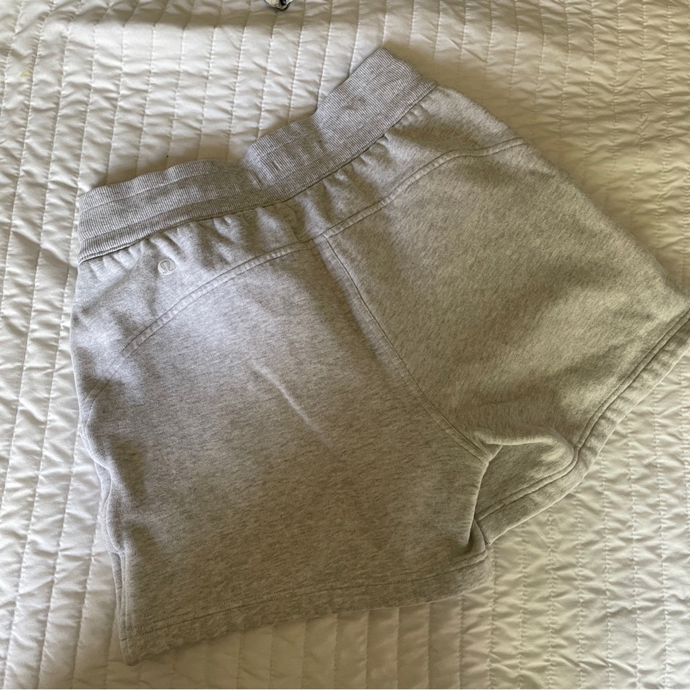 lululemon scuba HR short - Picture 3 of 3